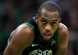 开云体育-里程碑夜！密尔沃基雄鹿扳平良机，社区盾今夜刷纪录，悬念犹存，数据趋势出现新变化的简单介绍